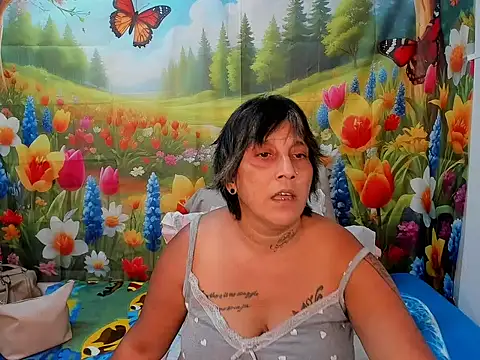 Snapshot of indianroxy chatting on October 12, 2025, 5:47 pm indianroxy online show from October 12, 2025, 5:47 pm