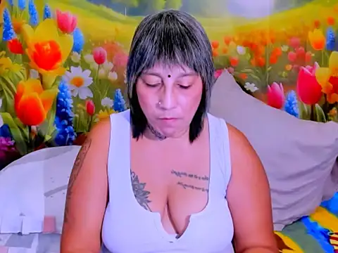 Snapshot of indianroxy chatting on April 21, 2026, 1:42 am indianroxy online show from April 21, 2026, 1:42 am