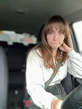 MariiD online show from October 31, 2025, 8:00 am