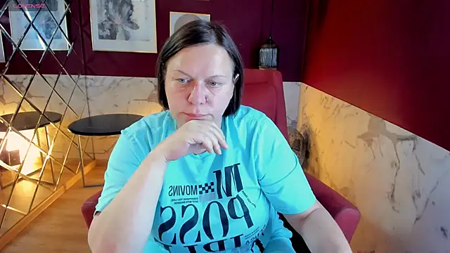 Snapshot of KellyPerfection chatting on July 6, 2026, 7:37 am KellyPerfection online show from July 6, 2026, 7:37 am