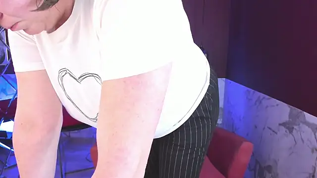 KellyPerfection online show from March 19, 2025, 4:57 am