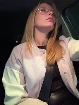 AnastasiaAniess online show from November 13, 2025, 6:34 pm