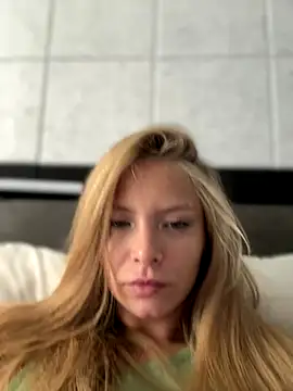 AnastasiaAniess online show from October 7, 2025, 9:43 am