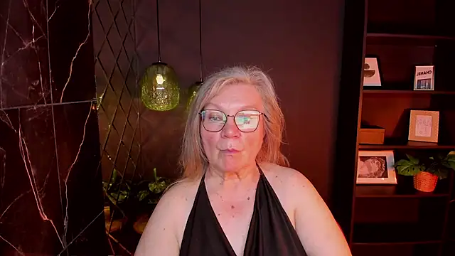 NataliMellow online show from June 23, 2026, 1:20 pm