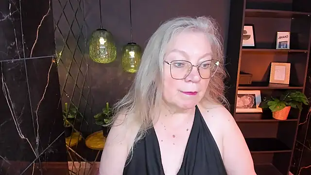 NataliMellow online show from June 26, 2026, 1:17 pm
