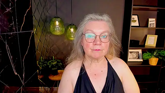 NataliMellow online show from July 13, 2026, 1:21 pm