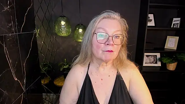 NataliMellow online show from February 7, 2026, 1:08 pm