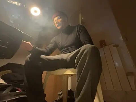 Snapshot of Enderson007 chatting on February 9, 2026, 5:22 pm Enderson007 online show from February 9, 2026, 5:22 pm