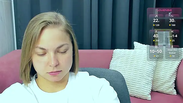 Snapshot of TataArdent chatting on February 13, 2026, 8:09 pm TataArdent online show from February 13, 2026, 8:09 pm