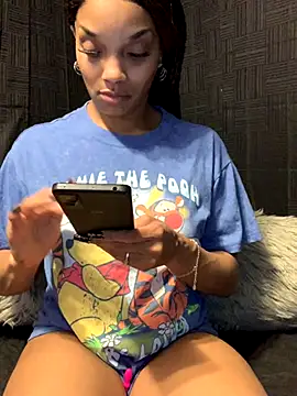 Snapshot of Rakiyahcharms chatting on October 31, 2025, 9:50 am Rakiyahcharms online show from October 31, 2025, 9:50 am