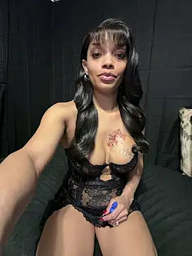 Rakiyahcharms online show from March 13, 2026, 3:33 am