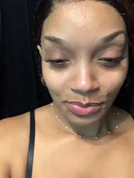 Snapshot of Rakiyahcharms chatting on November 1, 2025, 10:25 pm Rakiyahcharms online show from November 1, 2025, 10:25 pm