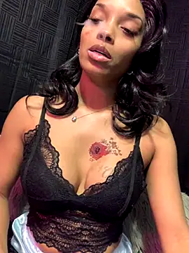 Snapshot of Rakiyahcharms chatting on November 15, 2025, 3:10 am Rakiyahcharms online show from November 15, 2025, 3:10 am