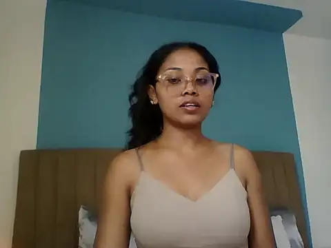 Snapshot of naya86 chatting on November 10, 2025, 11:48 am naya86 online show from November 10, 2025, 11:48 am