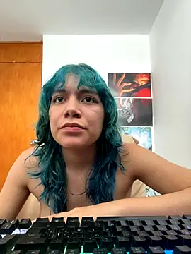 VaioletUwU online show from October 3, 2025, 1:01 pm