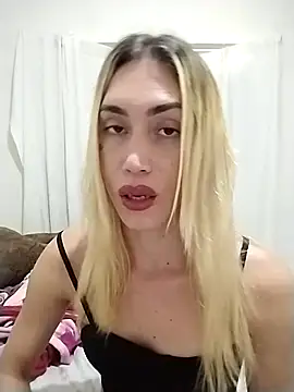 Snapshot of Ellenurach chatting on December 14, 2025, 5:51 pm Ellenurach online show from December 14, 2025, 5:51 pm