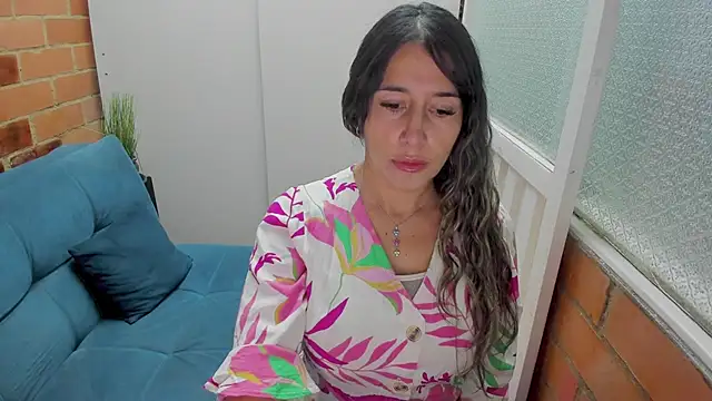 Snapshot of Penelope47 chatting on October 25, 2025, 7:14 pm Penelope47 online show from October 25, 2025, 7:14 pm