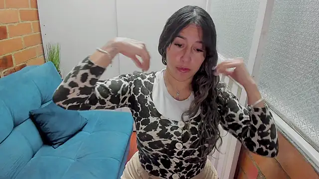 Snapshot of Penelope47 chatting on October 18, 2025, 6:54 pm Penelope47 online show from October 18, 2025, 6:54 pm