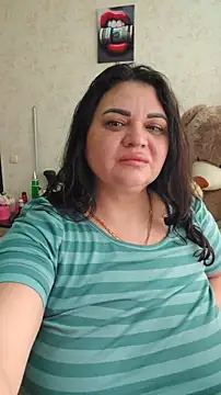 littleRikka online show from March 3, 2026, 7:59 am