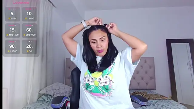 ms freyax online show from September 30, 2025, 2:06 am