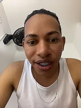 Snapshot of bigcock_bum22 chatting on June 4, 2026, 3:00 am bigcock bum22 online show from June 4, 2026, 3:00 am
