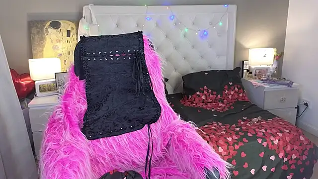 RoxalanaStar online show from March 7, 2026, 9:31 pm