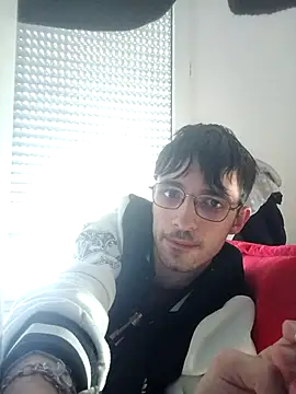 totolescientifique online show from March 18, 2026, 5:03 pm