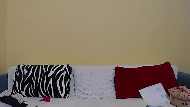 Snapshot of christine33 chatting on March 1, 2026, 4:40 pm christine33 online show from March 1, 2026, 4:40 pm