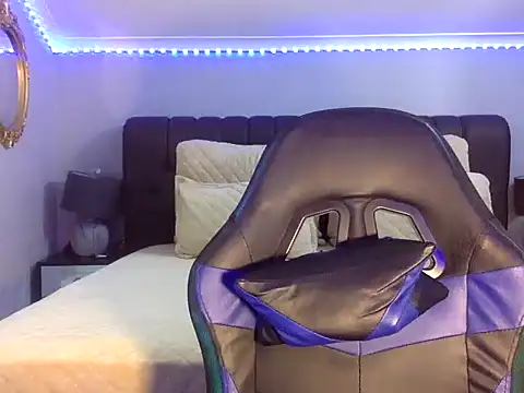 BOOTYBANGER24xx online show from October 15, 2025, 2:10 am