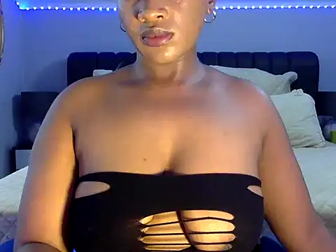 BOOTYBANGER24xx online show from November 12, 2025, 3:32 am