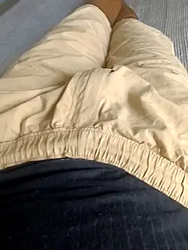 Babyucum4me online show from December 3, 2025, 6:57 am