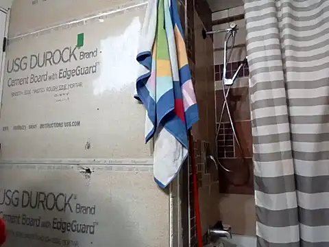 Snapshot of ThickDMatty@xh chatting on December 11, 2024, 5:00 am ThickDMattyxh online show from December 11, 2024, 5:00 am