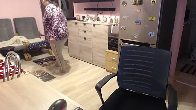 BustyLadyAlma online show from October 9, 2025, 4:35 am