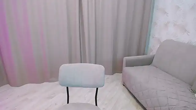 DianaMagestic online show from February 13, 2026, 3:34 pm