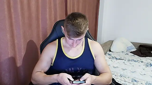 Todhorny9873 online show from December 13, 2024, 9:02 am