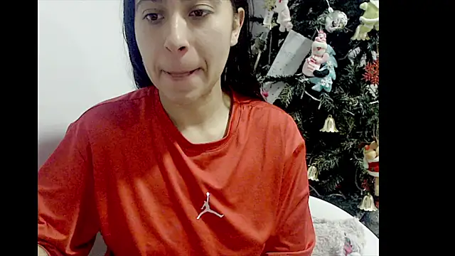 lizztaylor535 online show from December 26, 2024, 3:42 pm