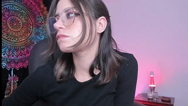 HazelKush online show from December 19, 2024, 8:34 pm