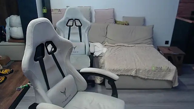 Sunny-Girl1 online show from February 12, 2026, 7:52 am