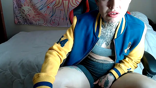 ArrangedFoot online show from March 25, 2026, 4:23 am