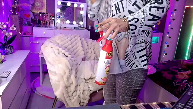 Snapshot of misscectito13 chatting on October 12, 2025, 1:23 pm misscectito13 online show from October 12, 2025, 1:23 pm