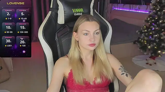 BiMolly online show from December 30, 2024, 4:07 pm