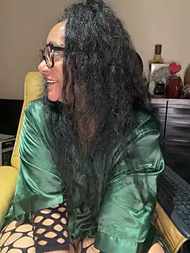 Snapshot of PichyPrettyPussy chatting on November 10, 2025, 1:16 pm PichyPrettyPussy online show from November 10, 2025, 1:16 pm