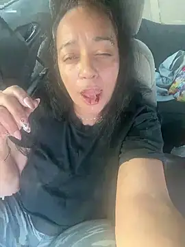 PichyPrettyPussy online show from February 18, 2026, 10:50 pm