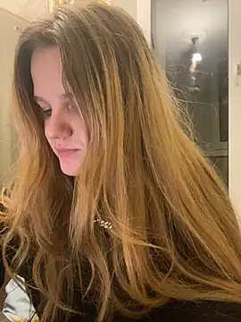 -MimmiLissa- online show from October 19, 2025, 5:05 pm