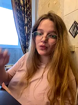 -MimmiLissa- online show from December 14, 2025, 7:03 am