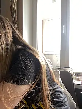 Snapshot of -MimmiLissa- chatting on April 27, 2026, 12:03 pm -MimmiLissa- online show from April 27, 2026, 12:03 pm