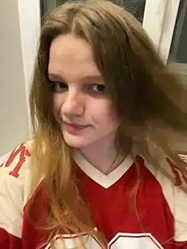 -MimmiLissa- online show from April 5, 2026, 8:04 pm