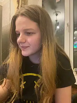 Snapshot of -MimmiLissa- chatting on April 28, 2026, 5:50 pm -MimmiLissa- online show from April 28, 2026, 5:50 pm