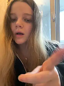 -MimmiLissa- online show from April 14, 2026, 11:37 am