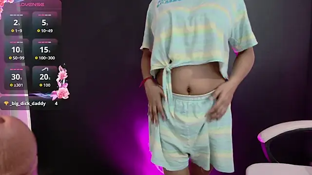 DesiZoya online show from October 14, 2025, 4:02 am